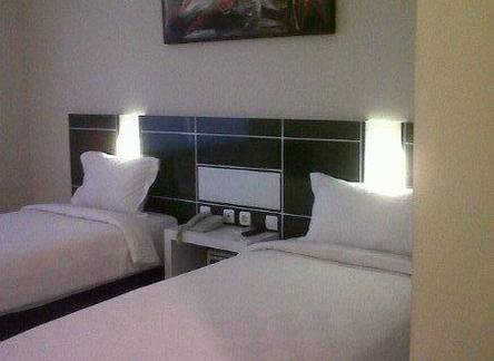 Отель Hotel Orlen 