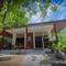 Отель Marquis Sunrise Sunset Residential Cottages 