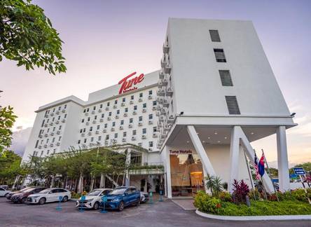 Отель Tune Hotel - Danga Bay Johor 