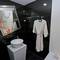 Отель Zoom Inn Boutique Hotel 