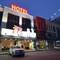 Отель Zoom Inn Boutique Hotel 