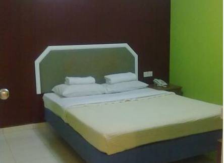 Отель Golden Glory Hotel 
