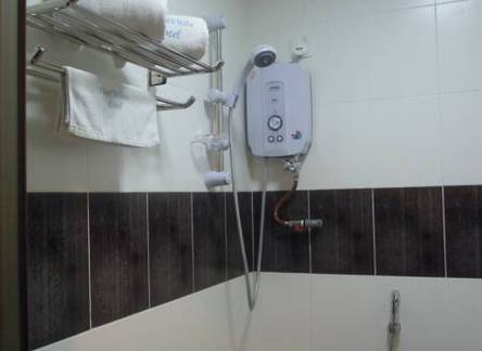 Отель Pearl White Hotel 