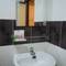 Отель Pearl White Hotel 