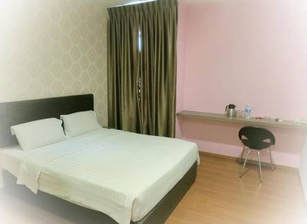 Отель Hotel U and Me 