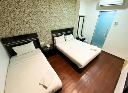 Отель BlueBell Hotel 