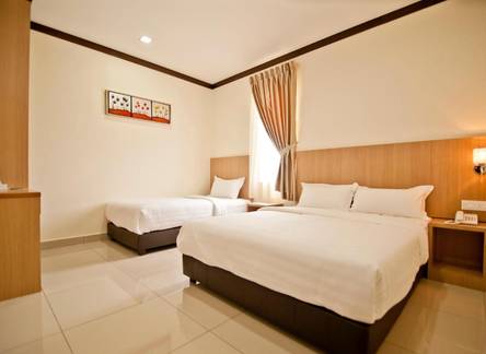 Отель Hotel Setia 