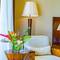Отель Grand Metropark Resort Sanya Yalong Bay