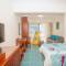 Отель Tianze Beach Resort