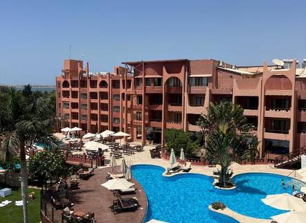 Отель Africana Hotel & Spa
