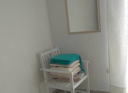 Отель Central Studio Apartments 