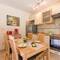 Отель Apartments Insula Aurea
