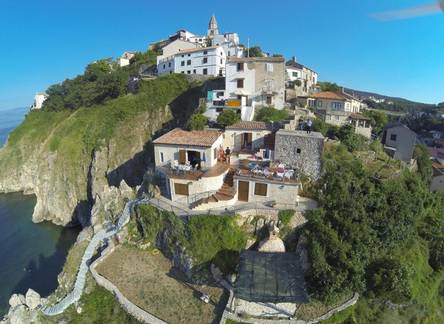Отель Old Town Vrbnik Villas 