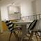 Отель Gina Bed & Breakfast 