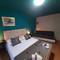 Отель Apartments Mladinic 