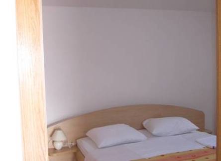 Отель Apartments Branimir 