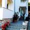 Отель Apartments Frgacic 