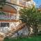 Отель Apartments Njivice 