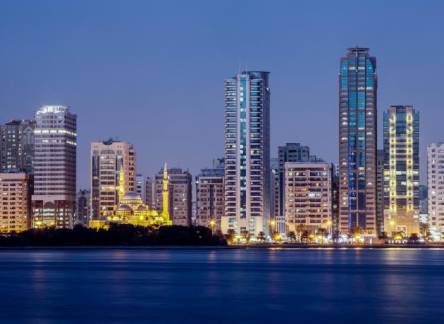 Отель Corniche Hotel Sharjah