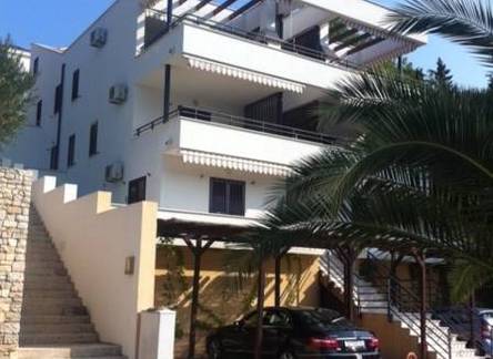 Отель Moenia Apartments 