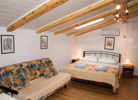 Отель Apartments Sanja 