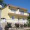 Отель Apartments Roko 