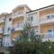 Отель Apartments Mia 