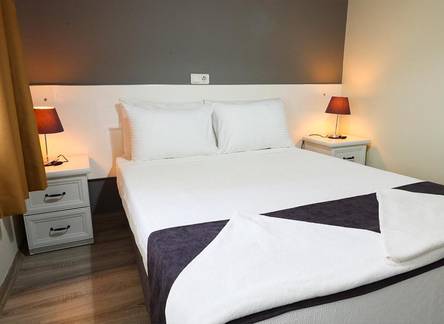 Отель Canada Hotel