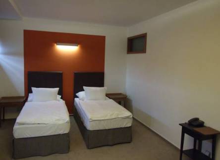 Отель Hotel Tifannys 