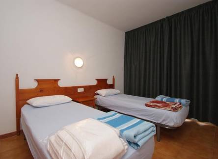 Отель Apartamentos Familiares Festa Platja 