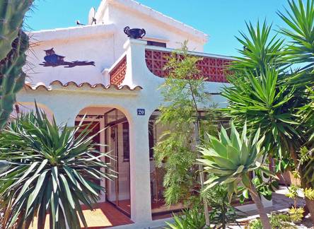 Отель Holiday home Marinada l'Ampolla 