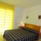 Отель Apartamentos Las Brisas 