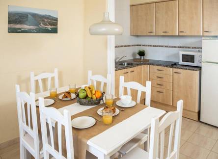 Отель Apartamentos Torrevella 