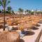 Отель Continental Plaza Beach Resort