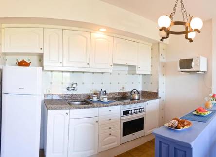 Отель Apartamentos La Pineda 