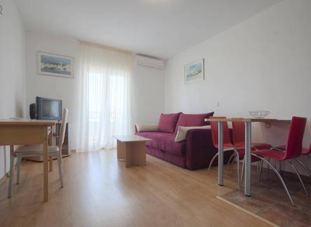 Отель Apartments Djurasevic 