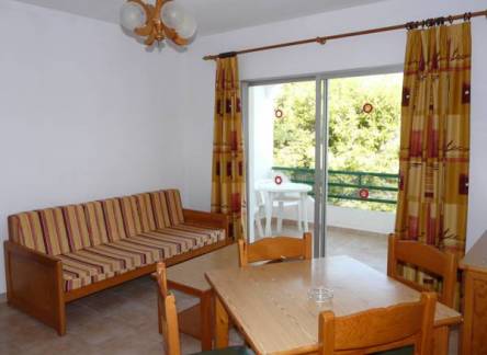 Отель Apartamentos Europa