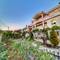 Отель Apartments Perezaj 