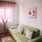 Отель Apartments Hollaj 