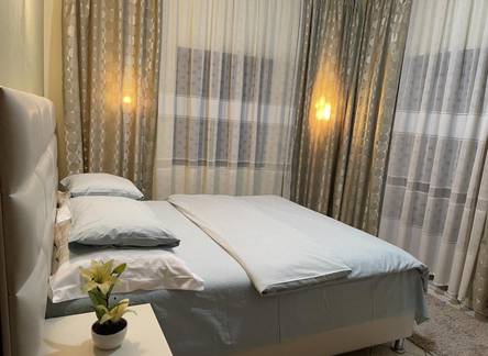 Отель Apartments Kalaja 