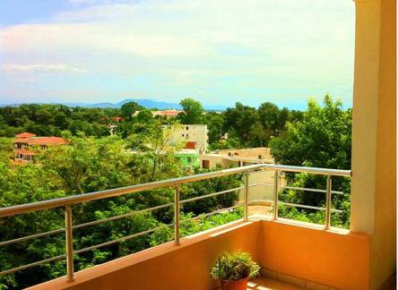 Отель Apartments Llunji 