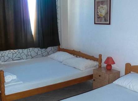 Отель Apartments Amina 