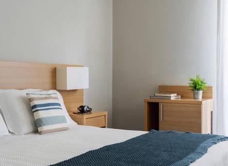 Отель Duparc Hotel 