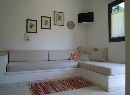 Отель Palemilos Apartments 