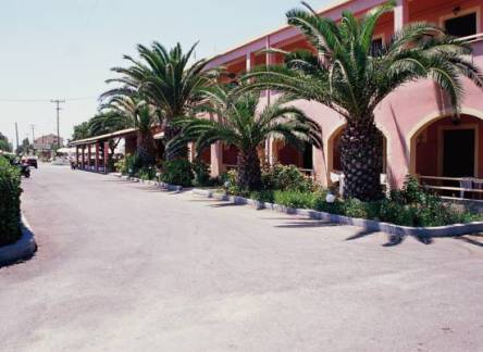 Отель Tzevenos Hotel Apts 