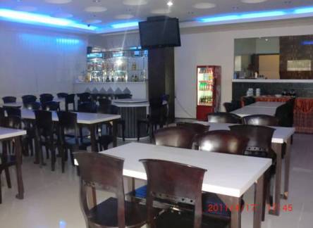 Отель Golden Palace Hotel and Restaurant 