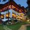 Отель Fragrant Nature Backwater Resort & Ayurveda Spa