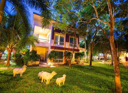 Отель The One Cozy Vacation Residence