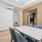 Отель The One Cozy Vacation Residence