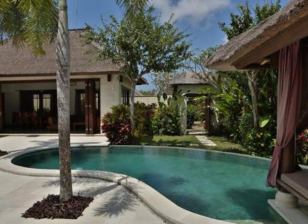 Отель Mahagiri Villas Spa Dreamland